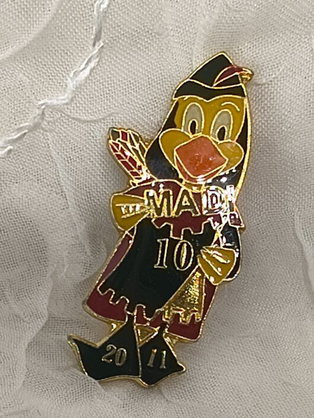 5 Madi 2011  ~ Massachusetts Destination Imagination Enamel Pins - Royal Designs - Picture 5 of 10